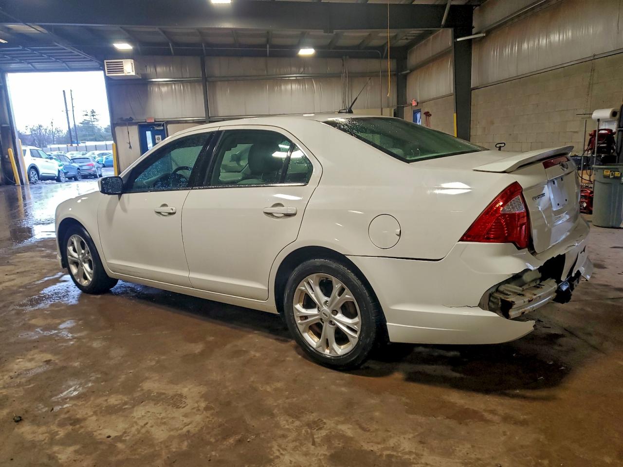 2012 FORD FUSION SE photo 2