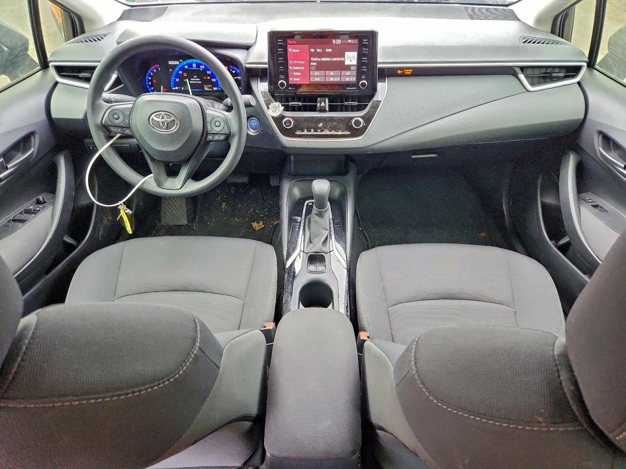 2022 TOYOTA COROLLA LE photo 8