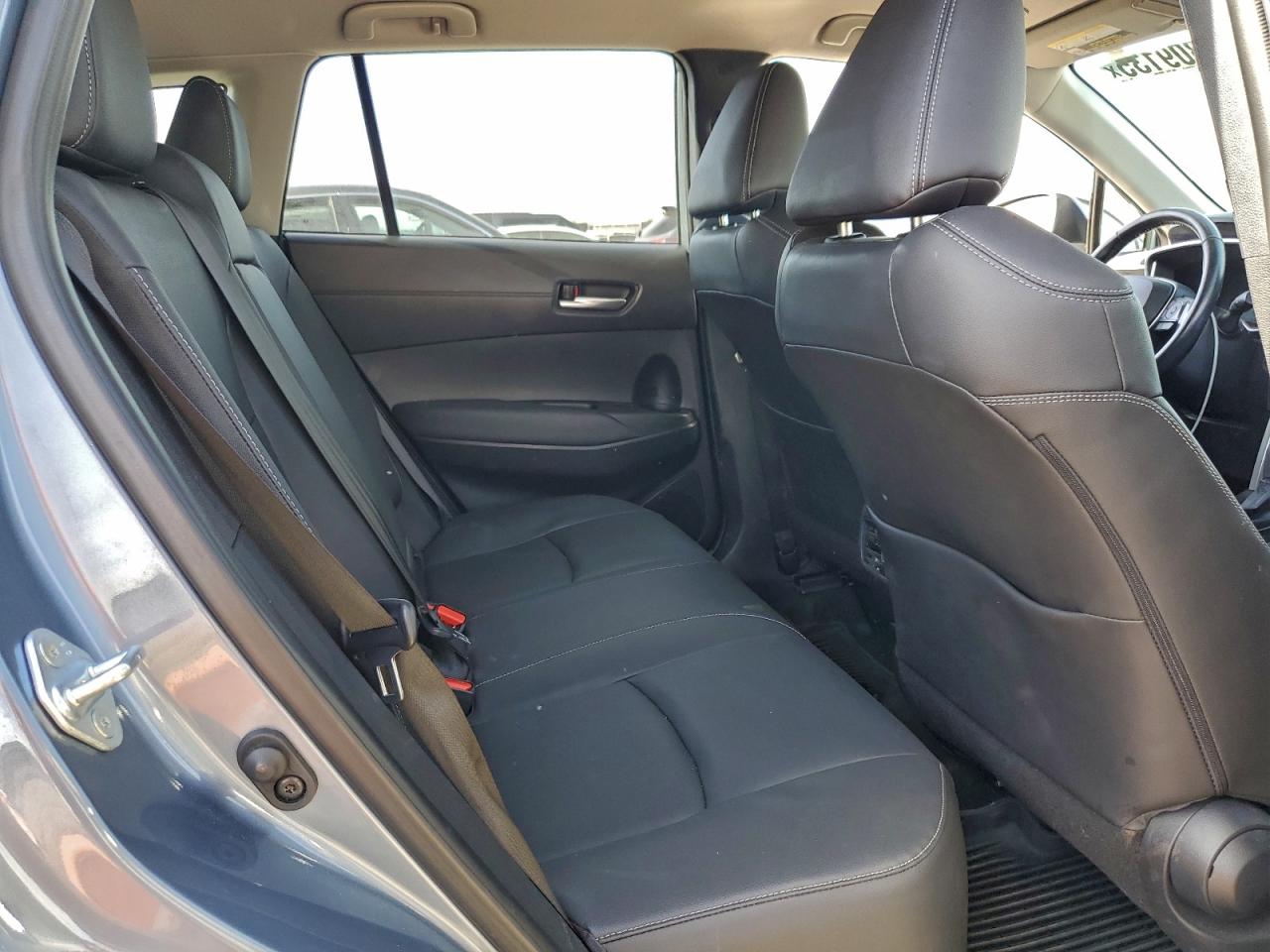 2023 TOYOTA COROLLA CROSS XLE photo 21