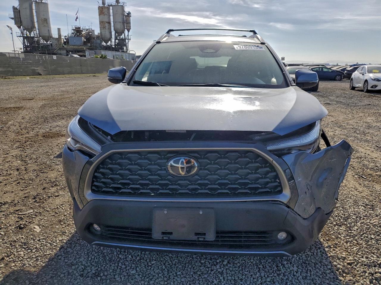 2023 TOYOTA COROLLA CROSS XLE photo 9
