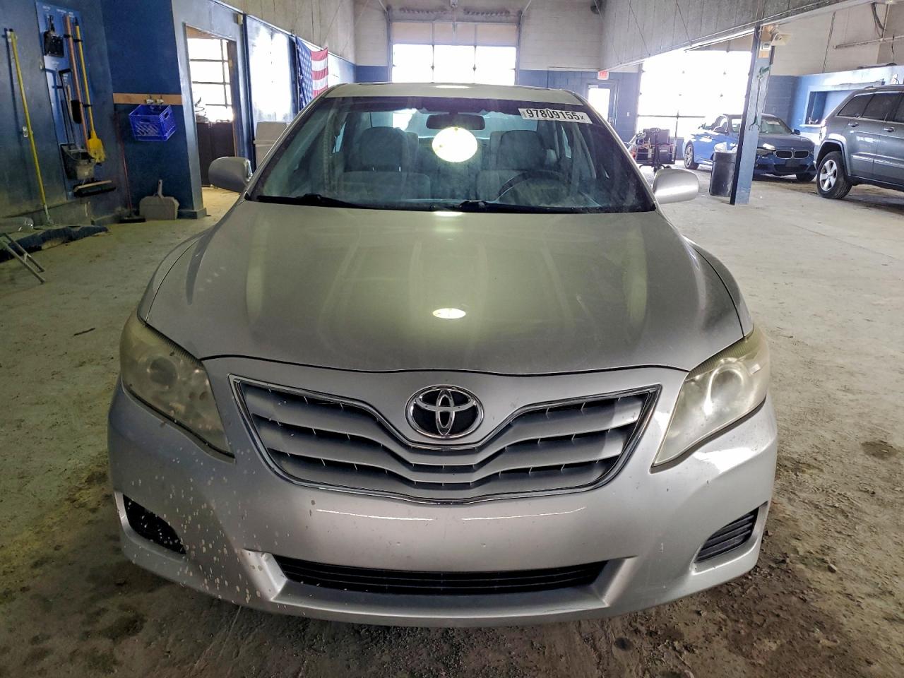 2011 TOYOTA CAMRY BASE photo 5
