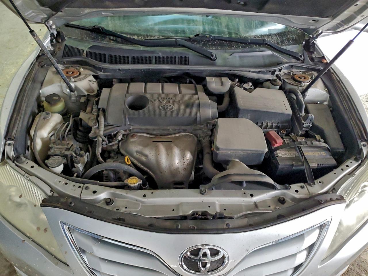 2011 TOYOTA CAMRY BASE photo 11