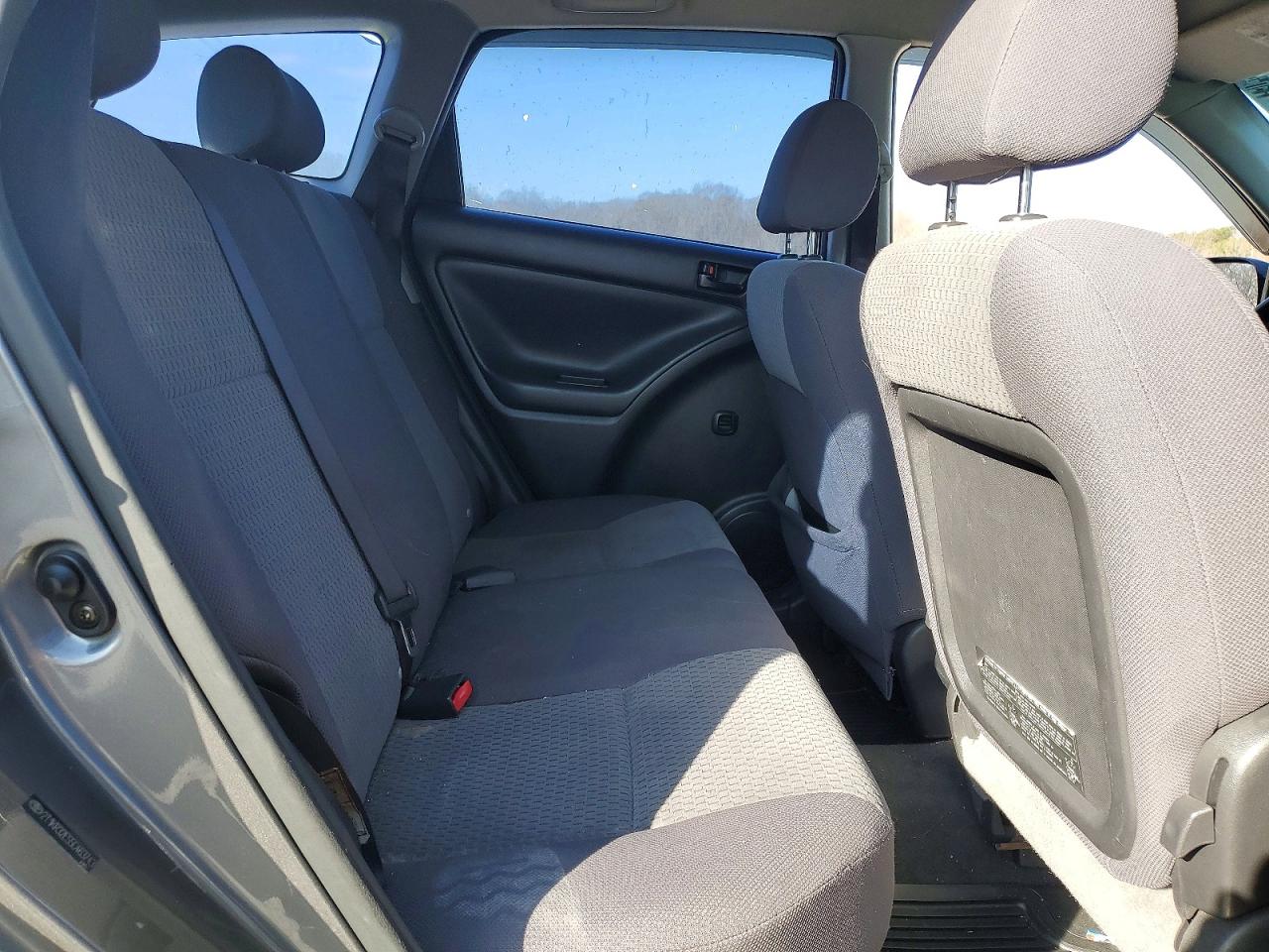 2005 TOYOTA COROLLA MATRIX XR photo 19