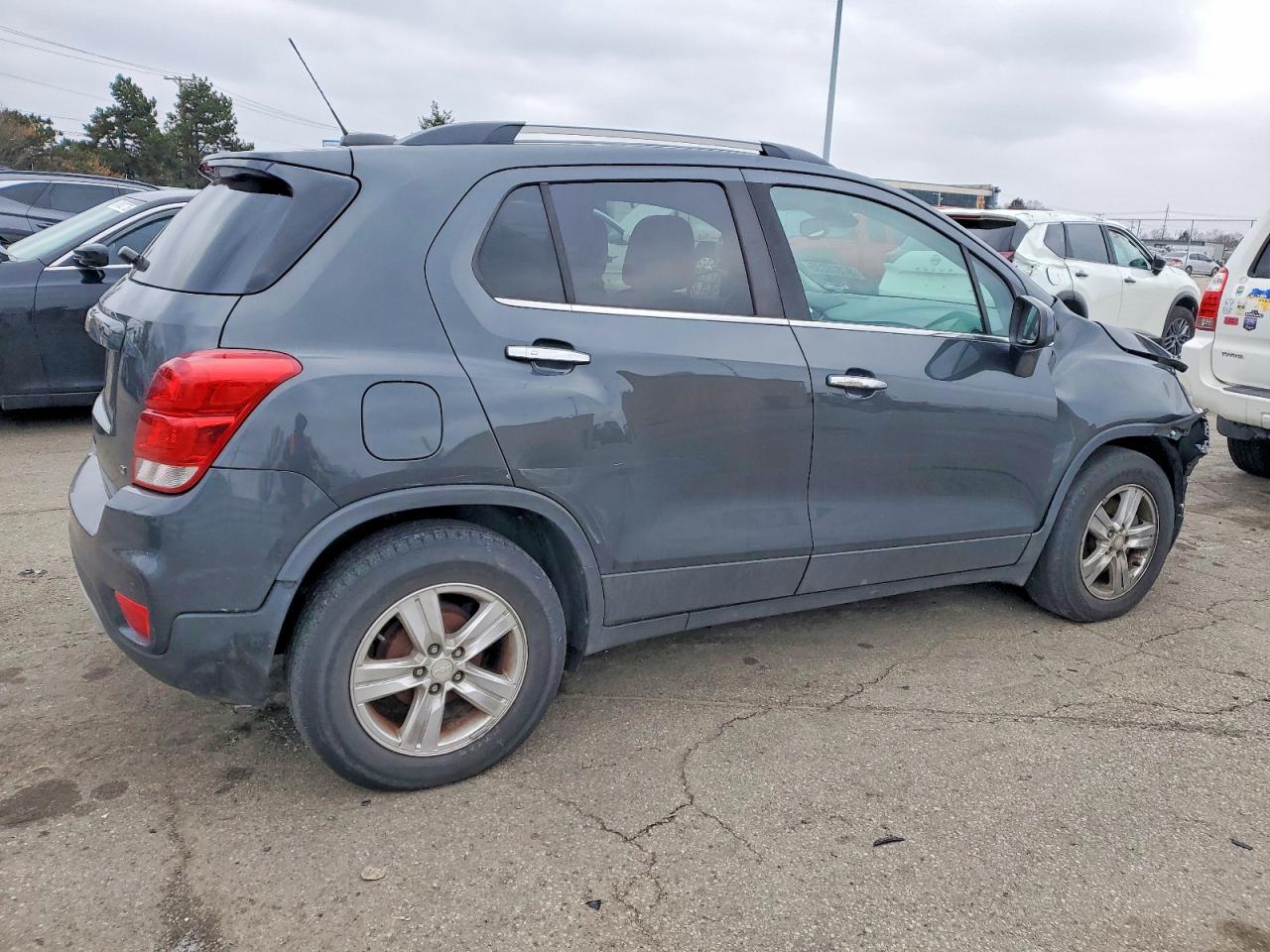 2017 CHEVROLET TRAX 1LT photo 7
