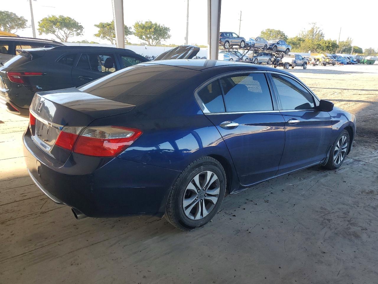 2013 HONDA ACCORD LX photo 3