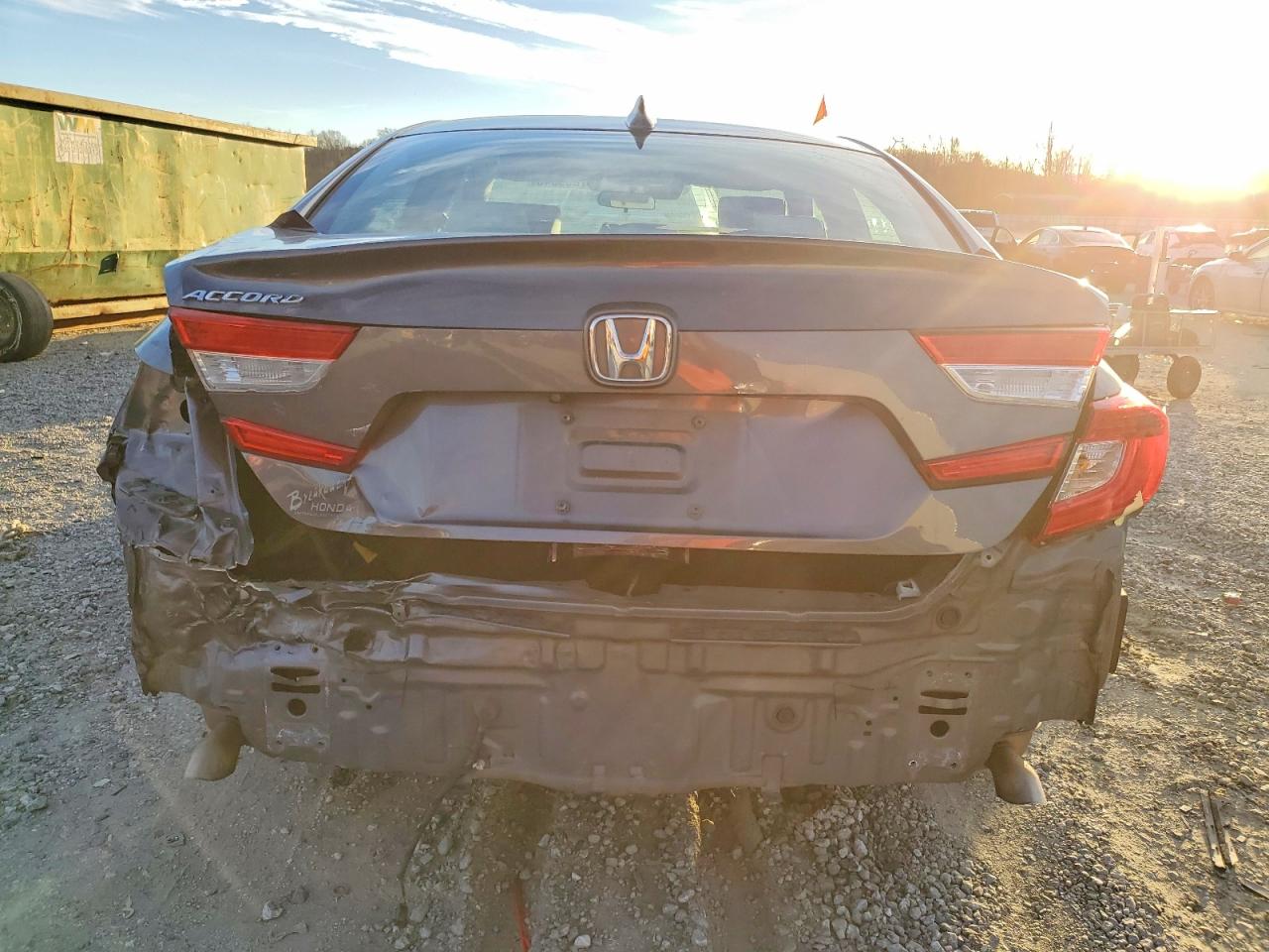 2018 HONDA ACCORD LX photo 6