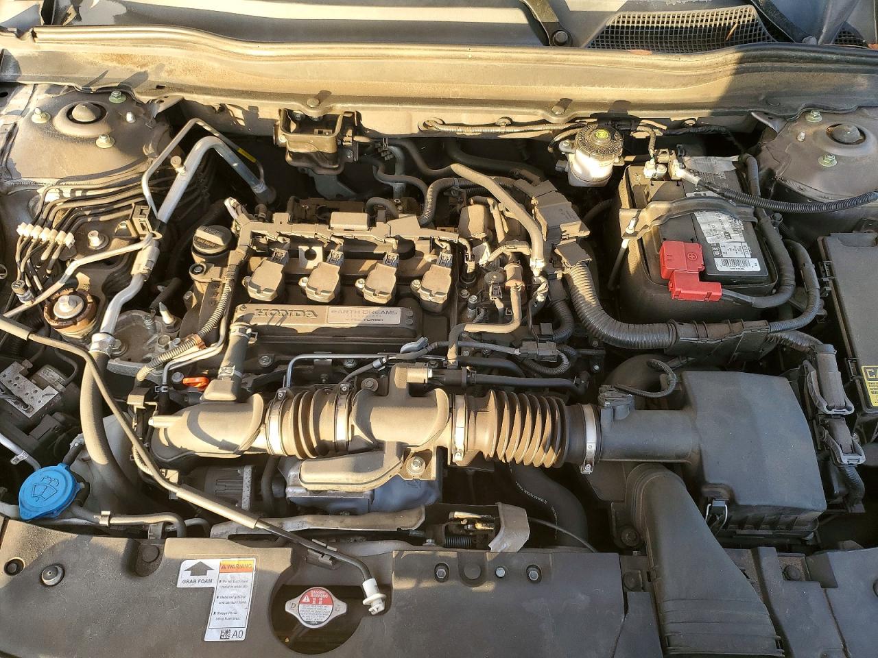 2018 HONDA ACCORD LX photo 11