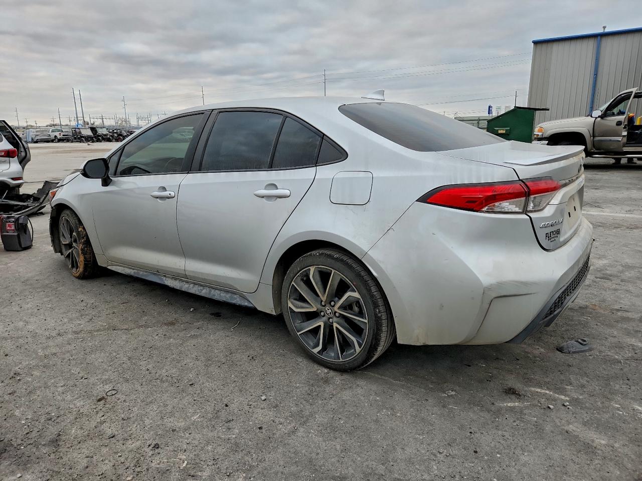 2020 TOYOTA COROLLA SE photo 2