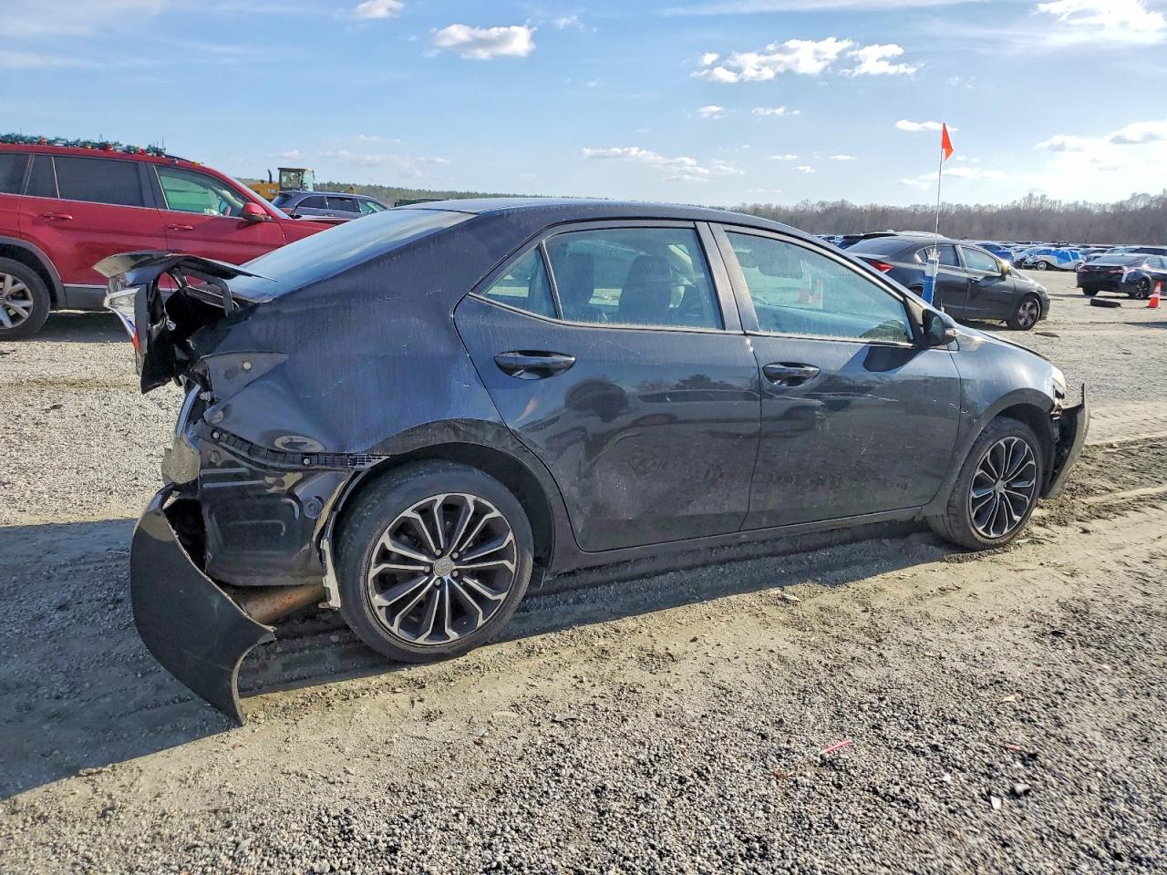 2014 TOYOTA COROLLA L photo 3