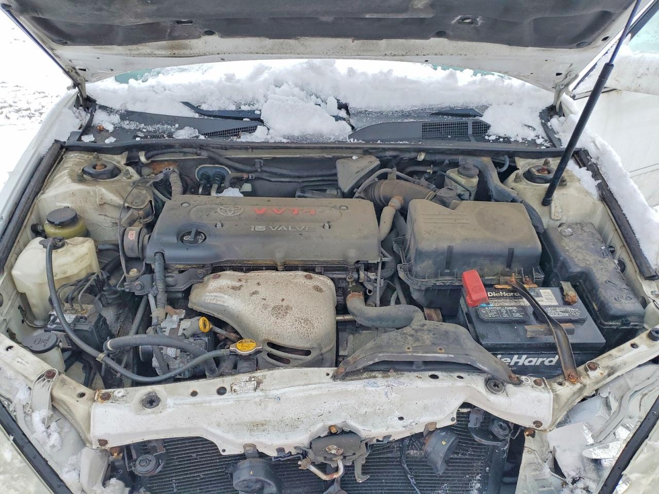 2004 TOYOTA CAMRY LE photo 11