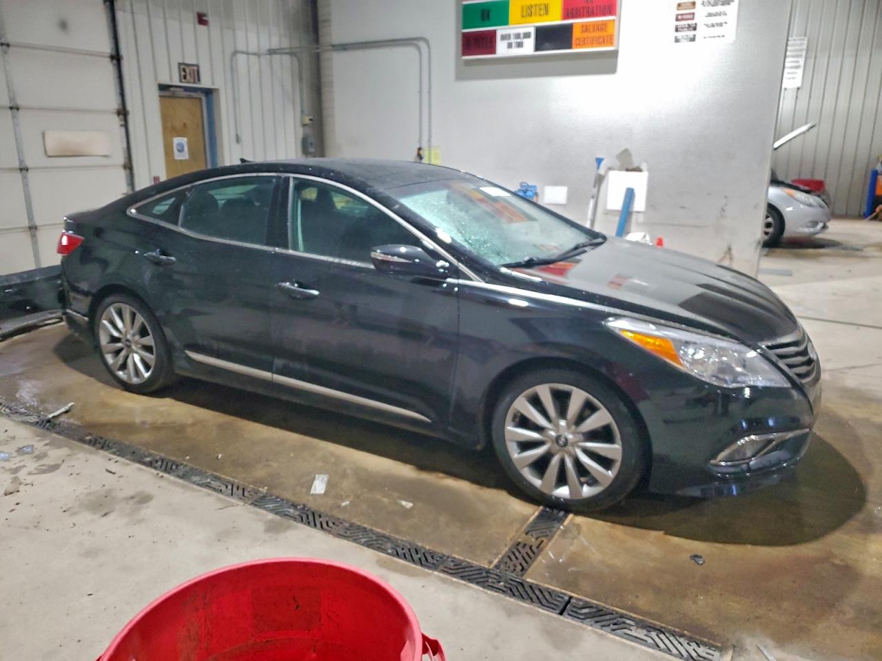 2017 HYUNDAI AZERA LIMITED photo 4