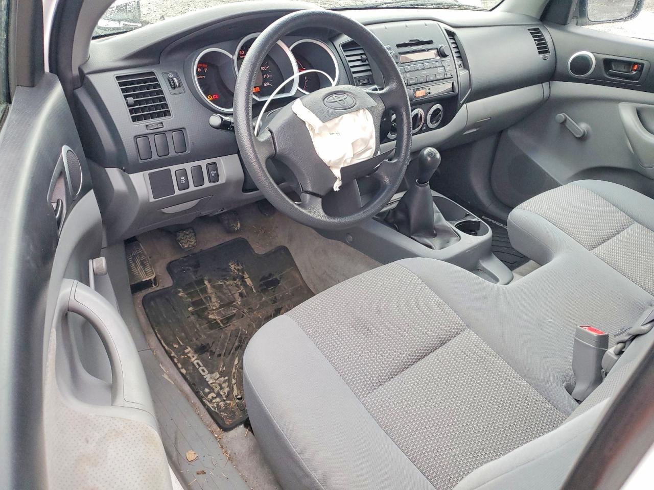 2009 TOYOTA TACOMA photo 8