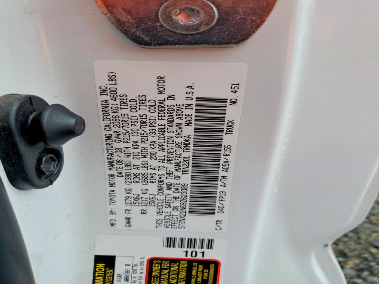 2009 TOYOTA TACOMA photo 13