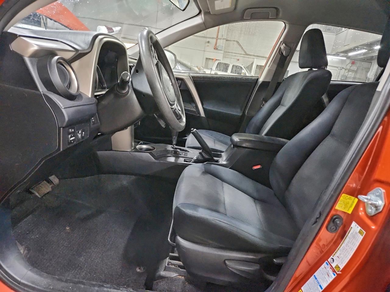 2015 TOYOTA RAV4 LE photo 7