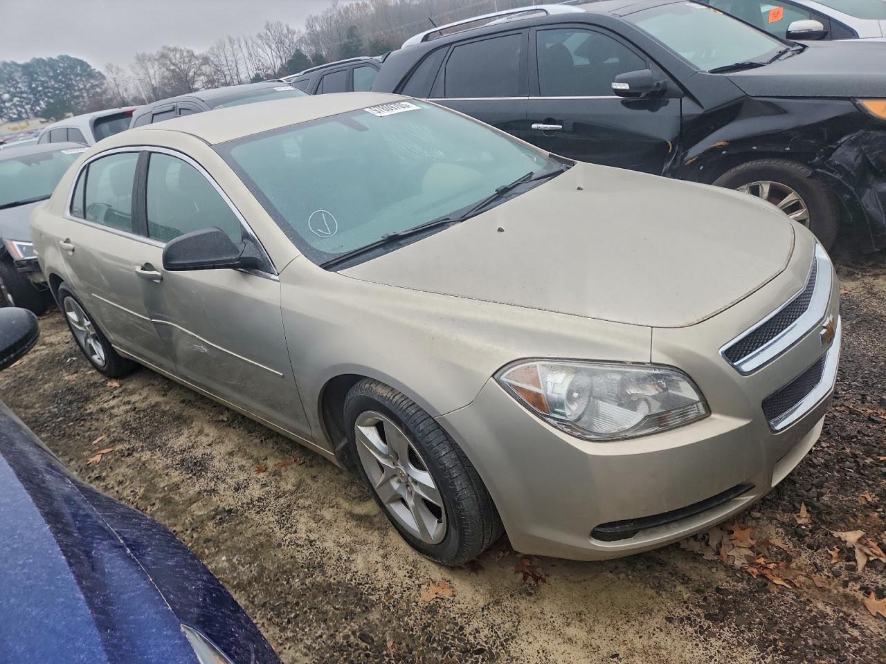 2012 CHEVROLET MALIBU LS photo 4