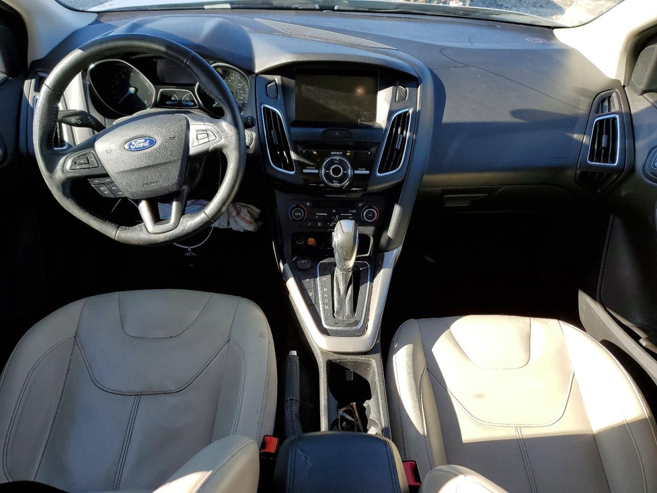 2018 FORD FOCUS TITANIUM photo 8
