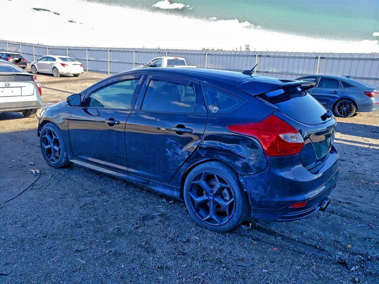 2014 FORD FOCUS ST photo 2