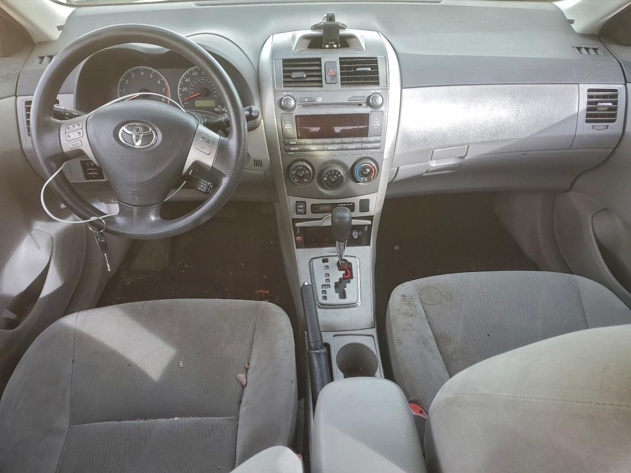 2011 TOYOTA COROLLA BASE photo 8