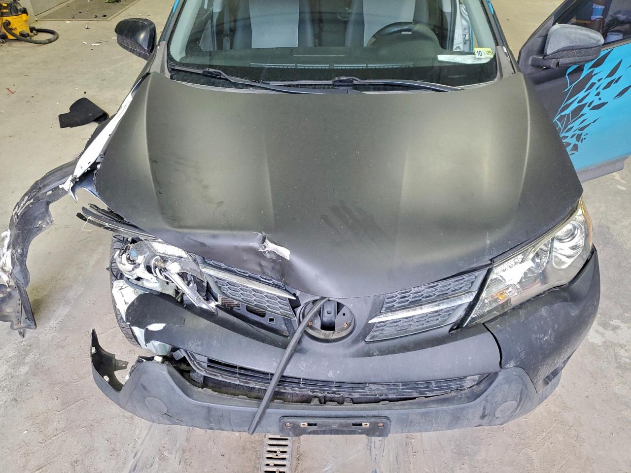 2015 TOYOTA RAV4 LE photo 11