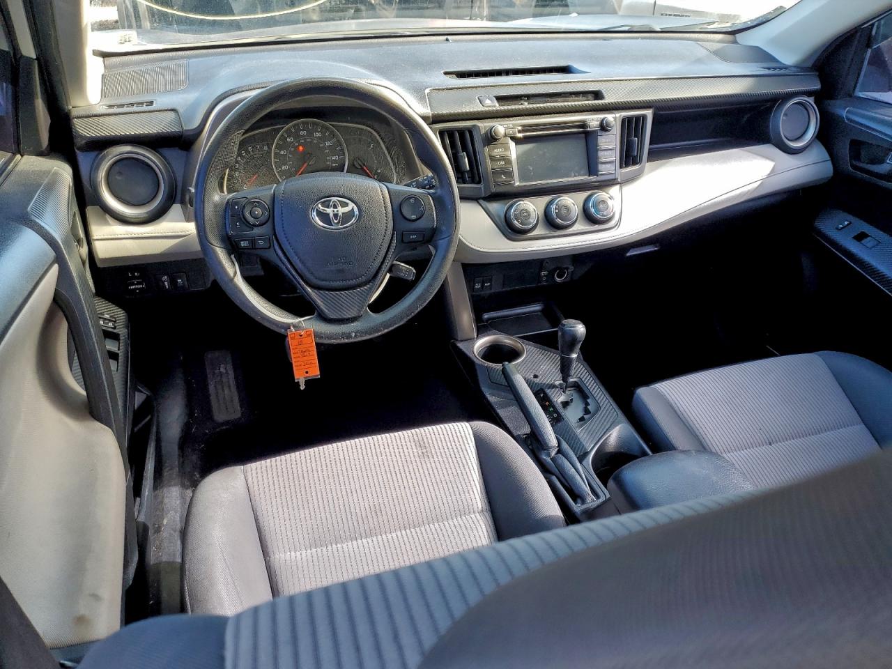2015 TOYOTA RAV4 LE photo 8