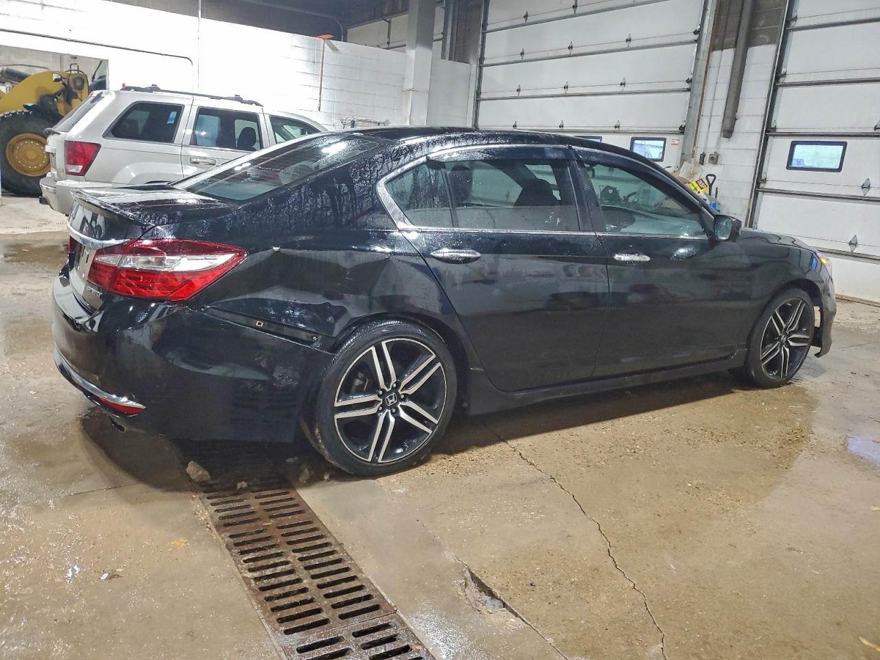 2016 HONDA ACCORD SPORT photo 3