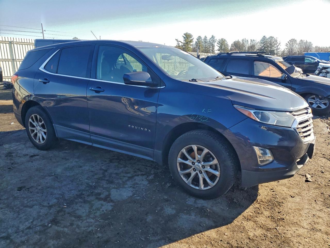 2018 CHEVROLET EQUINOX LT photo 4