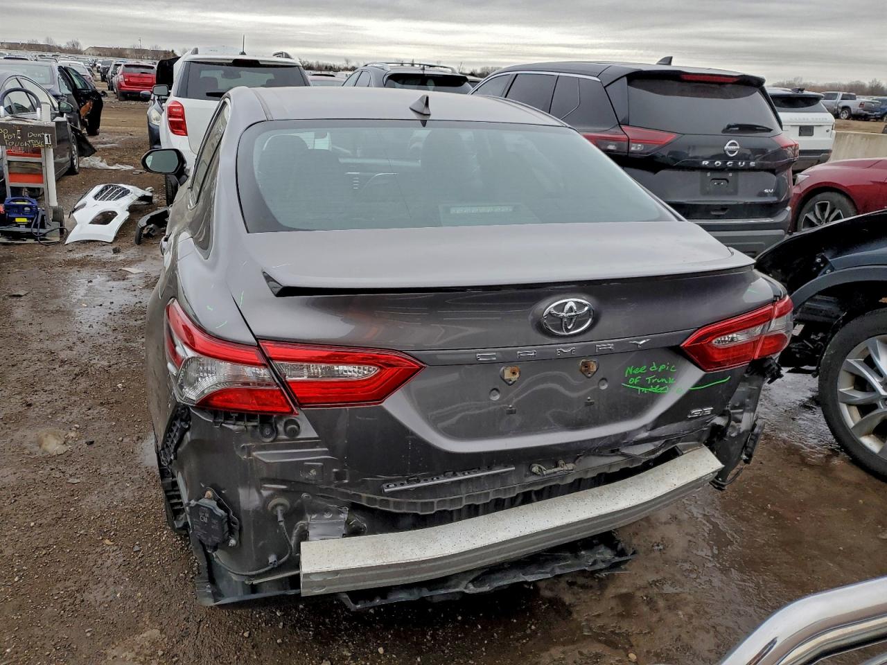 2018 TOYOTA CAMRY L photo 21
