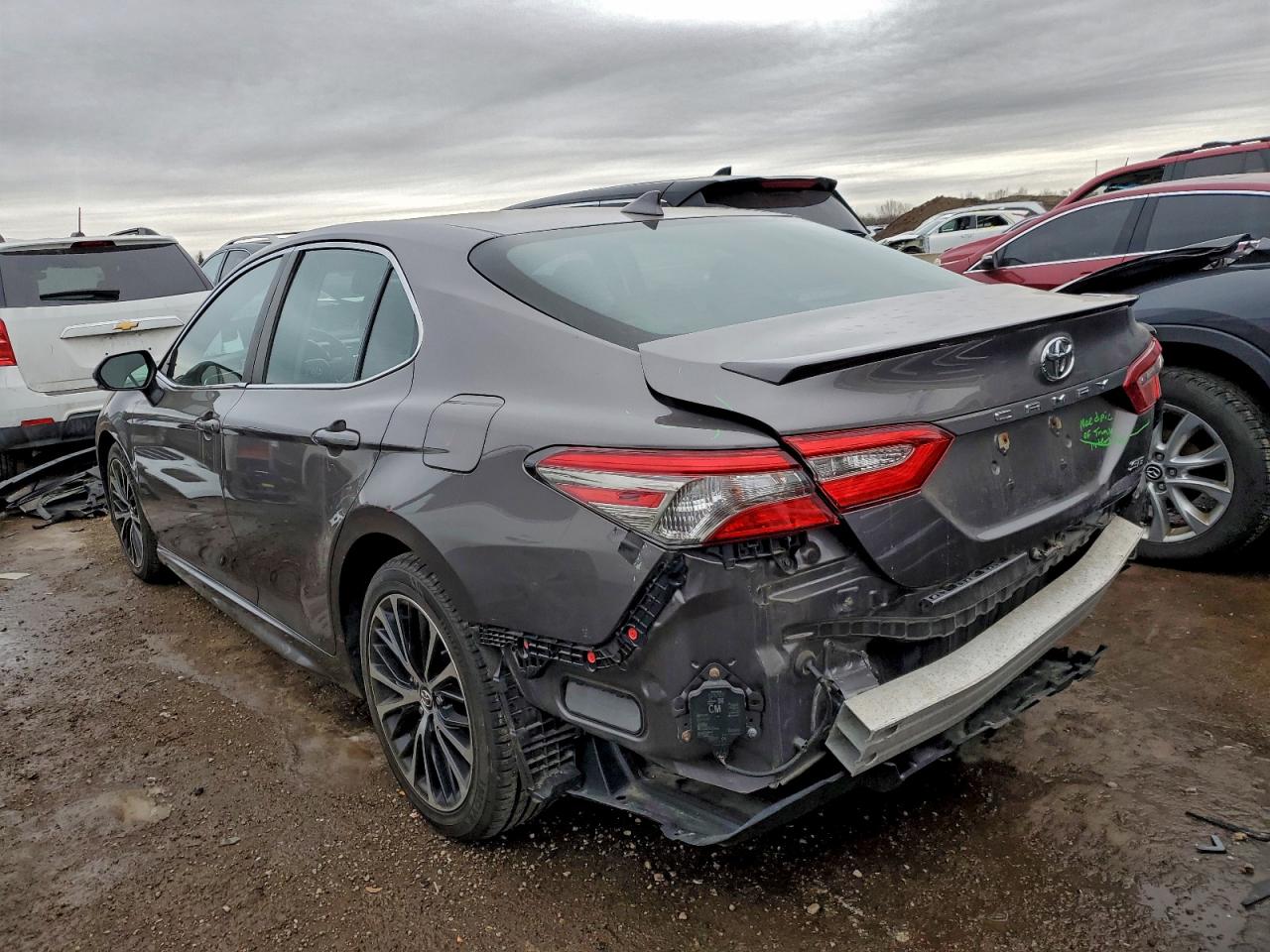 2018 TOYOTA CAMRY L photo 5