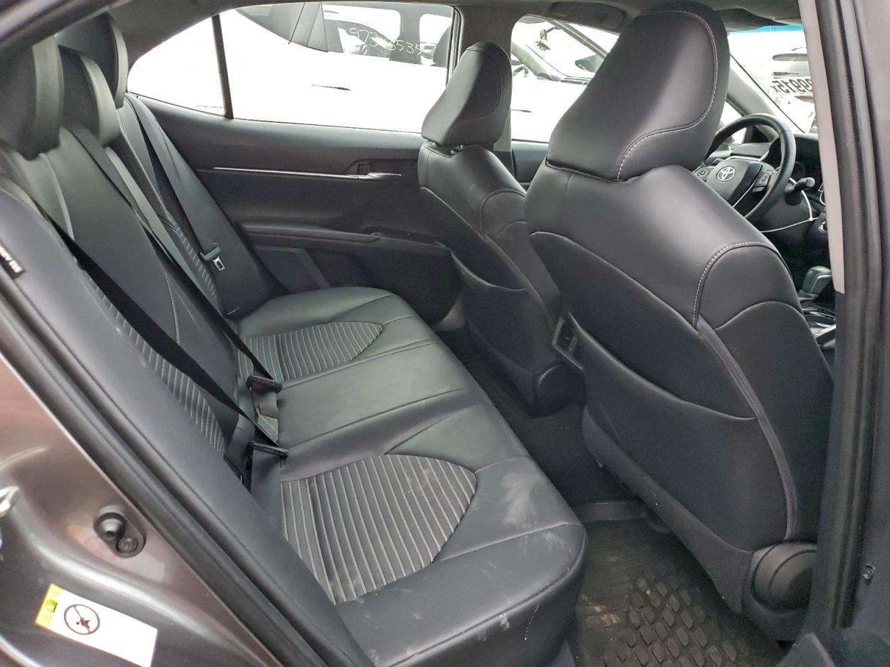 2018 TOYOTA CAMRY L photo 37