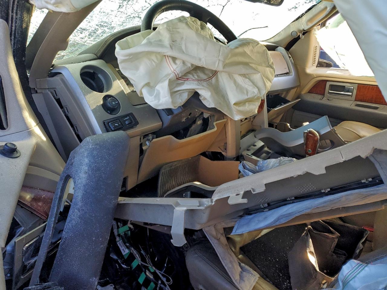 2010 FORD F150 photo 8