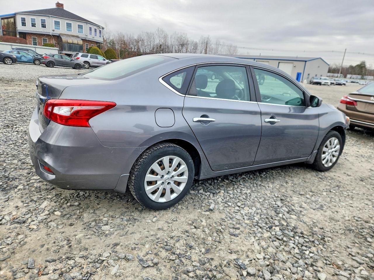 2017 NISSAN SENTRA S photo 5