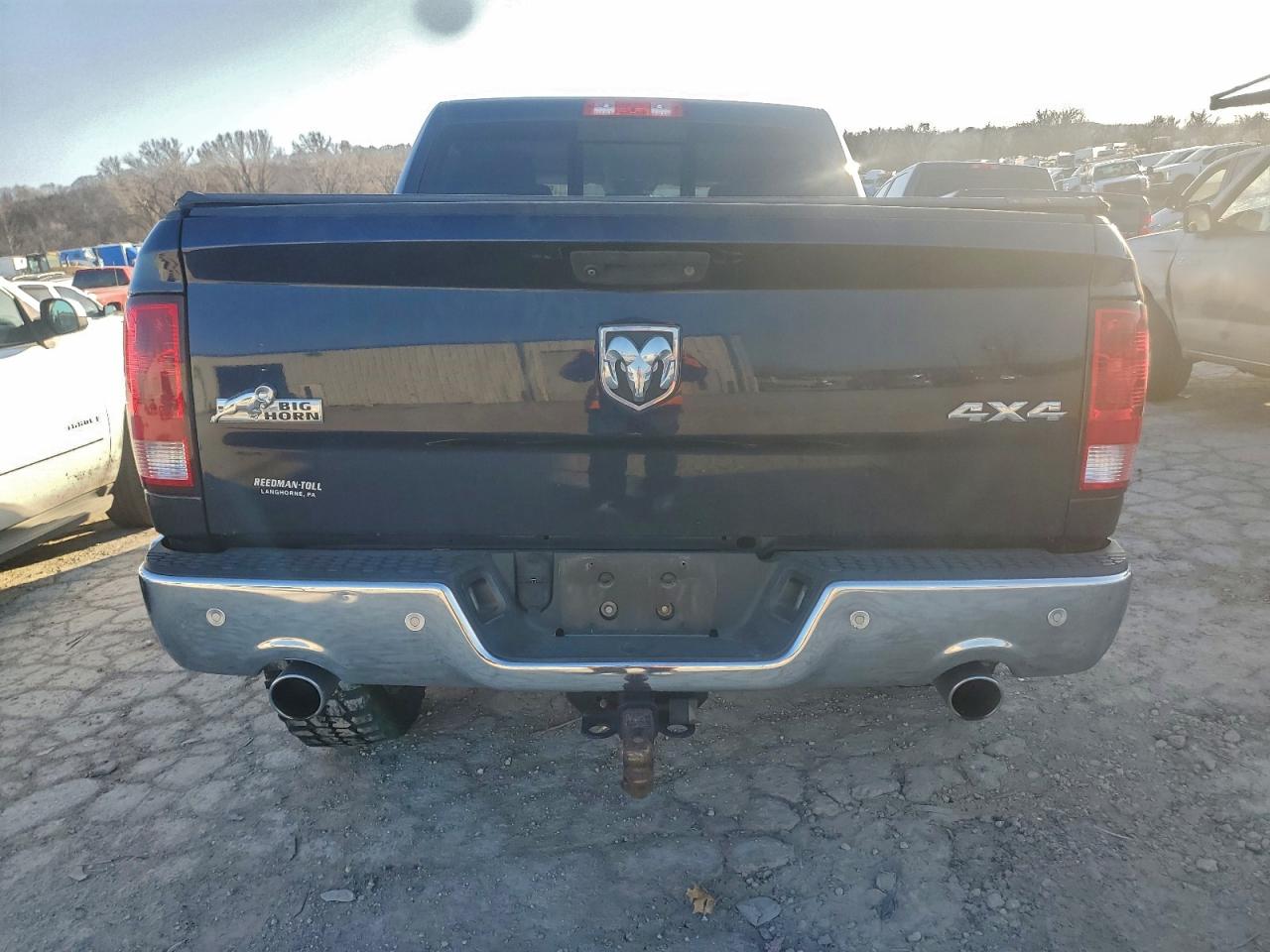 2016 RAM 1500 SLT photo 6
