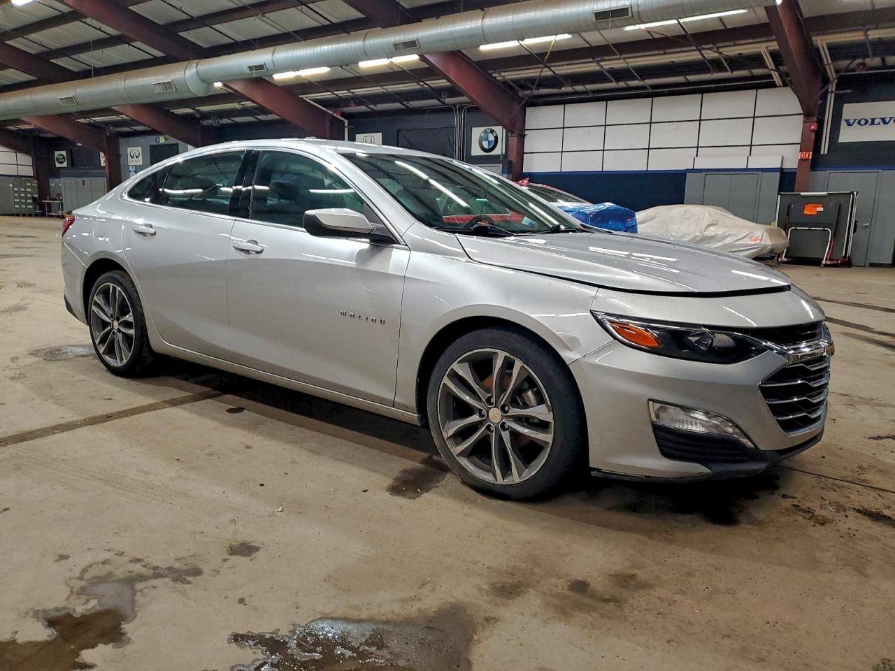 2022 CHEVROLET MALIBU LT photo 4