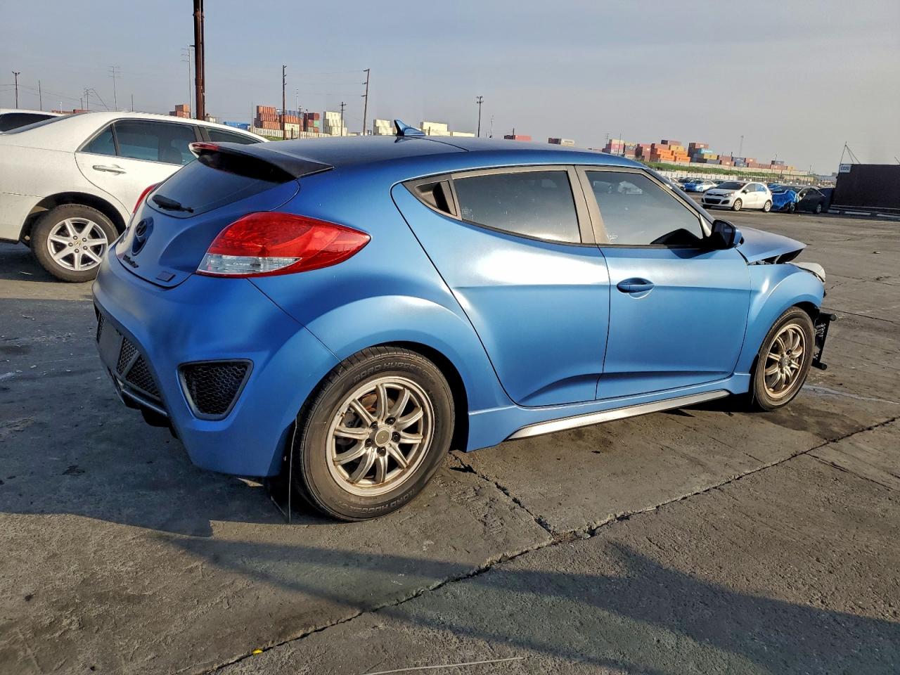 2016 HYUNDAI VELOSTER TURBO photo 3