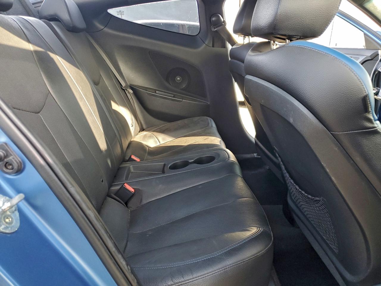 2016 HYUNDAI VELOSTER TURBO photo 10