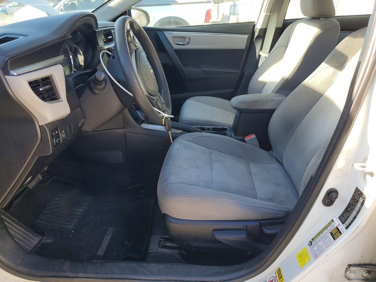 2016 TOYOTA COROLLA L photo 7