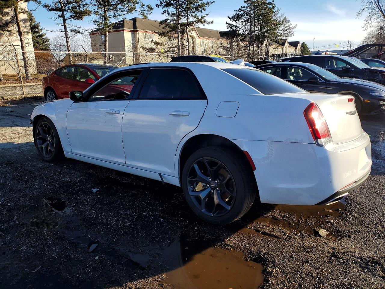 2023 CHRYSLER 300 TOURING photo 2