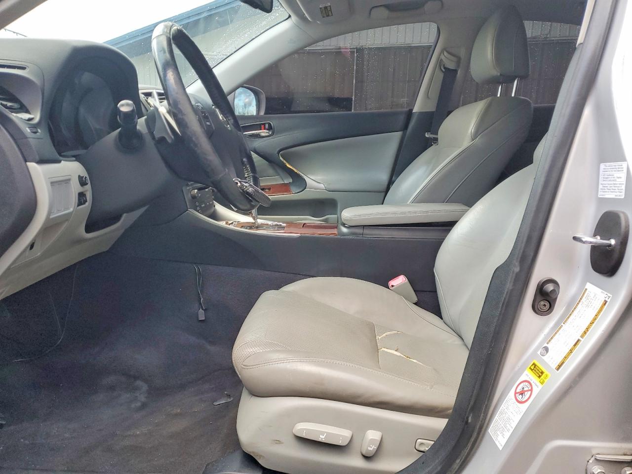 2007 LEXUS IS 250 photo 7