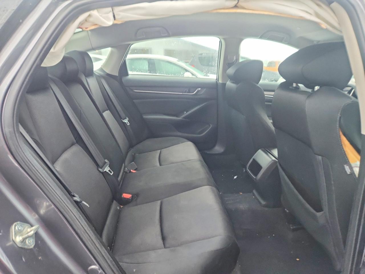 2020 HONDA ACCORD LX photo 19