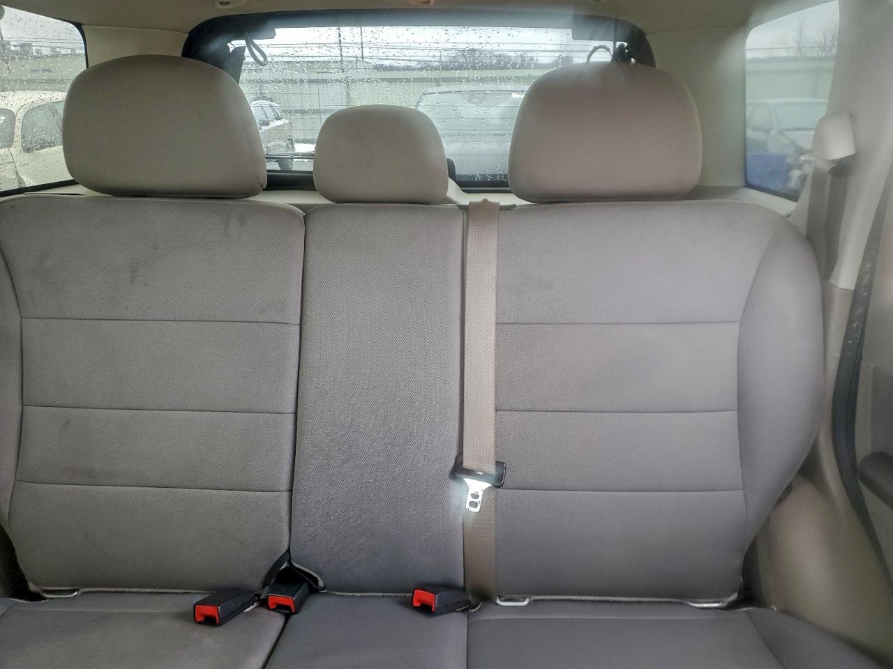 2010 FORD ESCAPE XLT photo 10