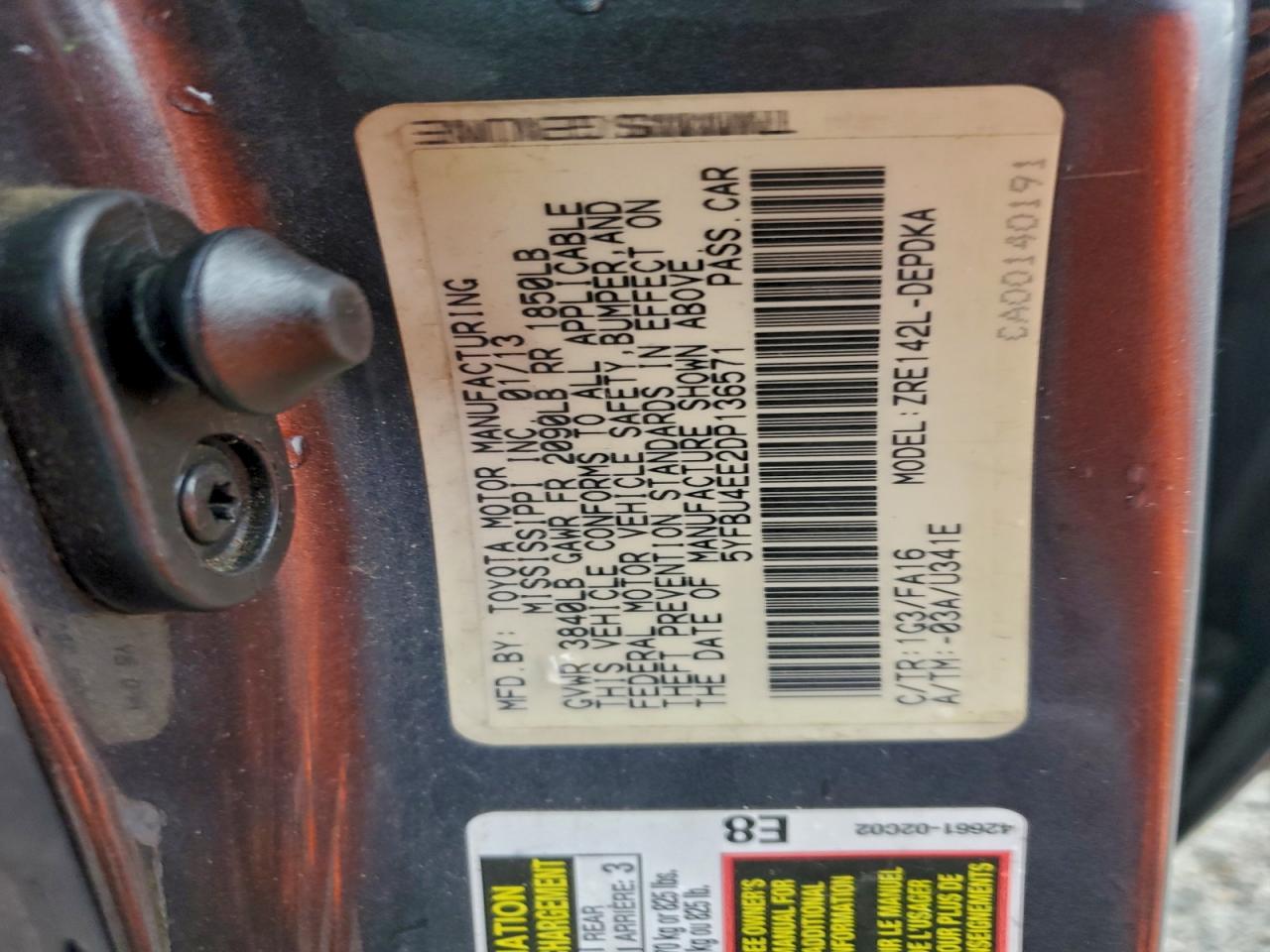 2013 TOYOTA COROLLA BASE photo 12