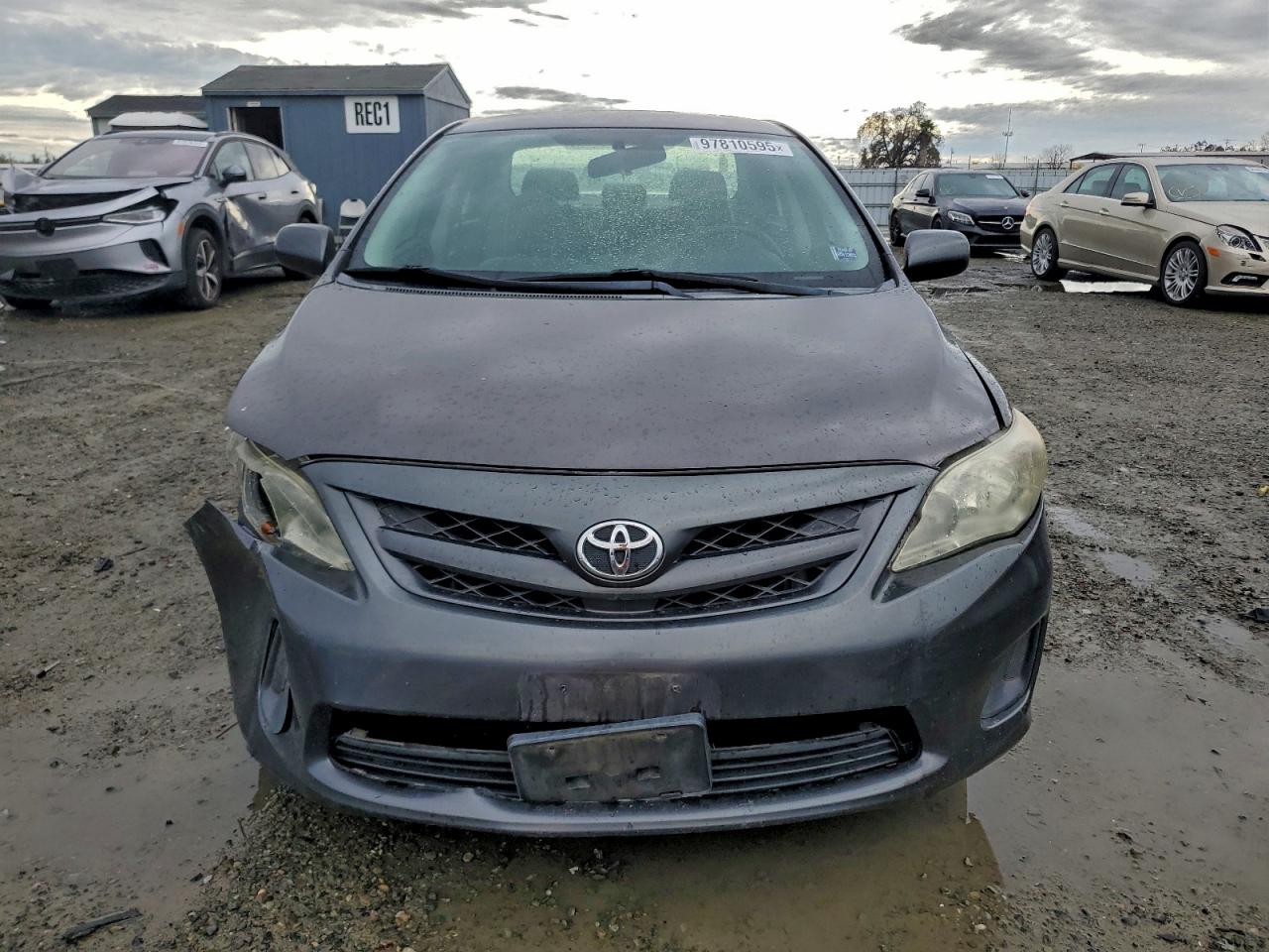 2013 TOYOTA COROLLA BASE photo 5