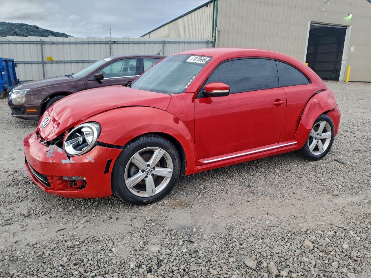 2013 VOLKSWAGEN BEETLE