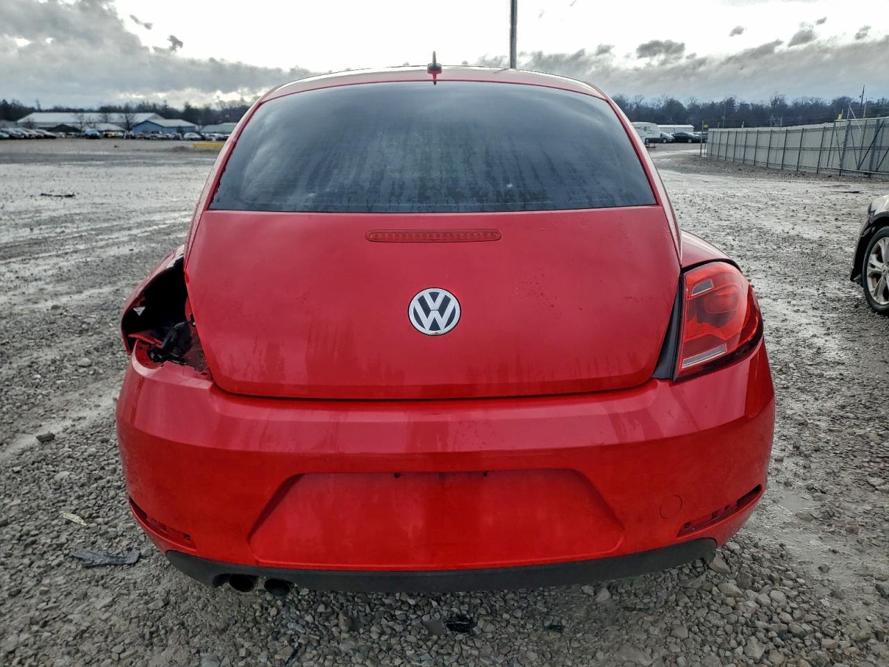 2013 VOLKSWAGEN BEETLE photo 6