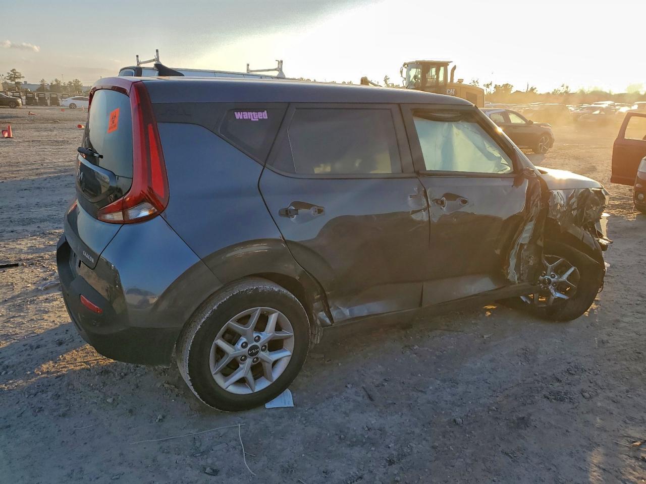 2022 KIA SOUL LX photo 3