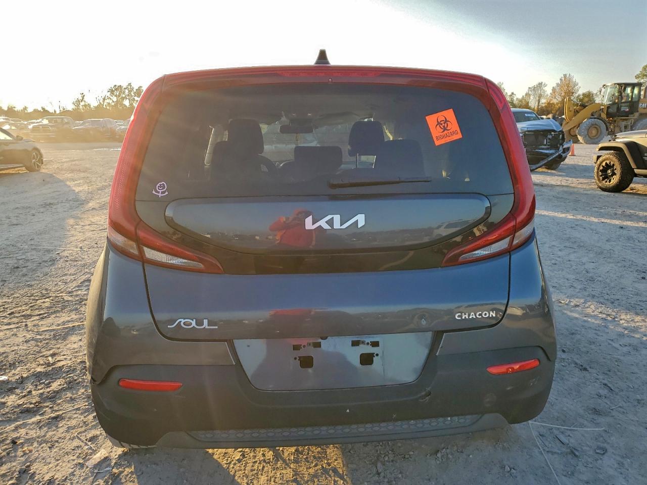 2022 KIA SOUL LX photo 6