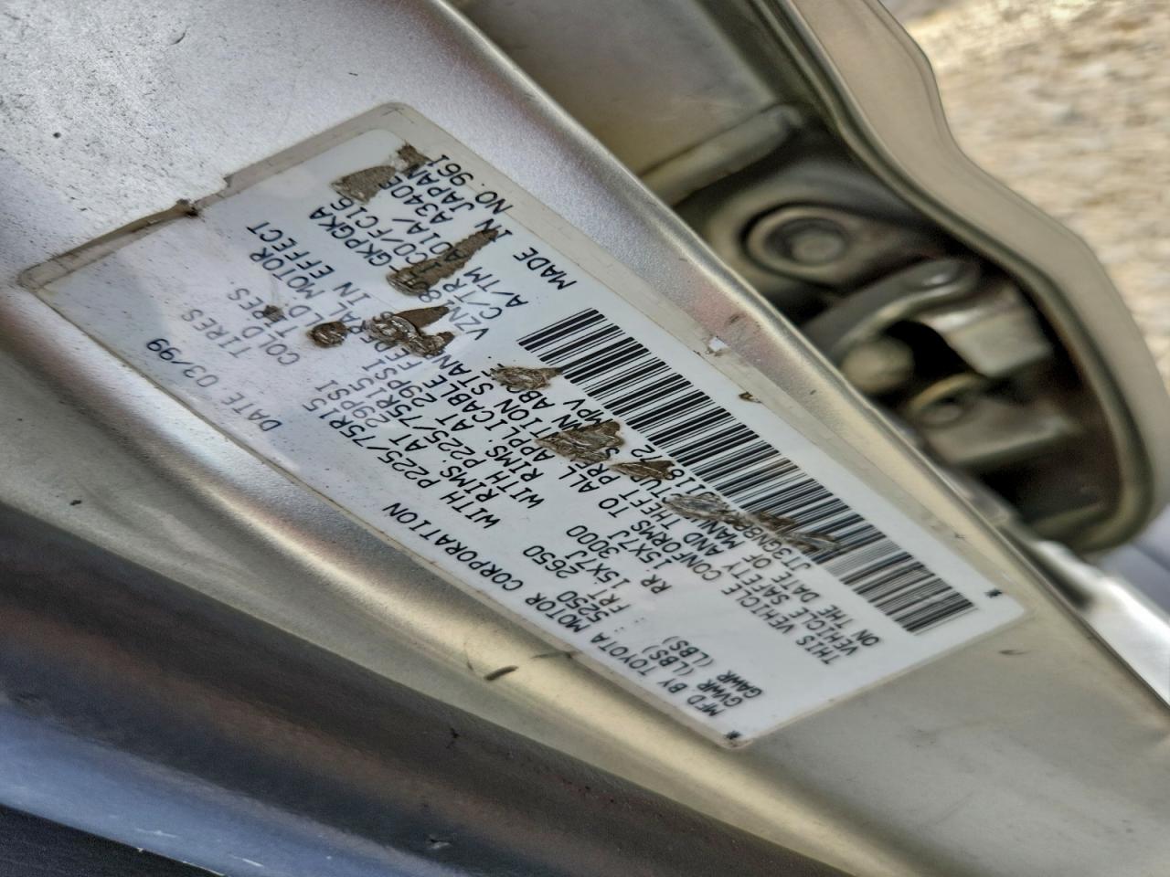 1999 TOYOTA 4RUNNER SR5 photo 14