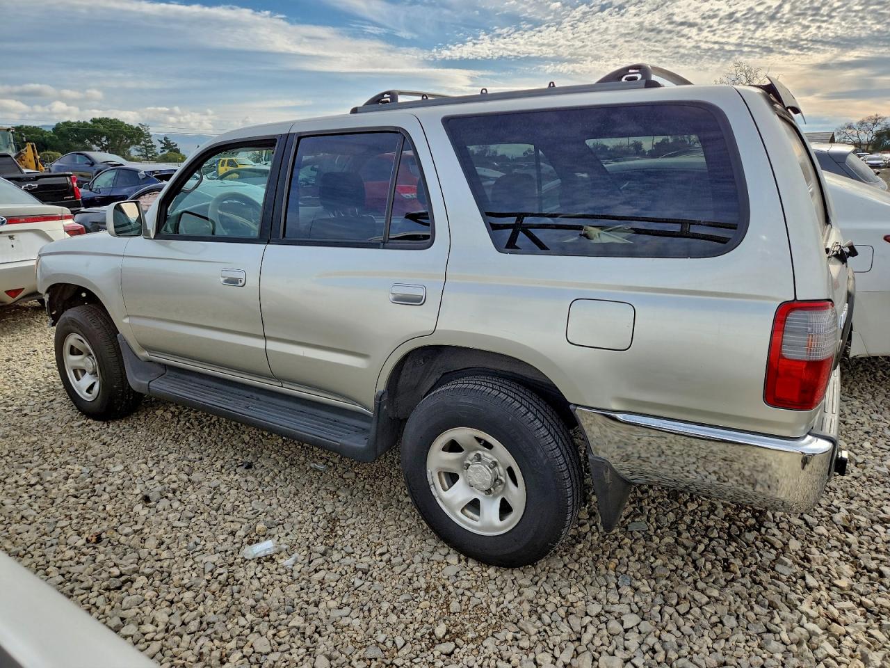 1999 TOYOTA 4RUNNER SR5 photo 2