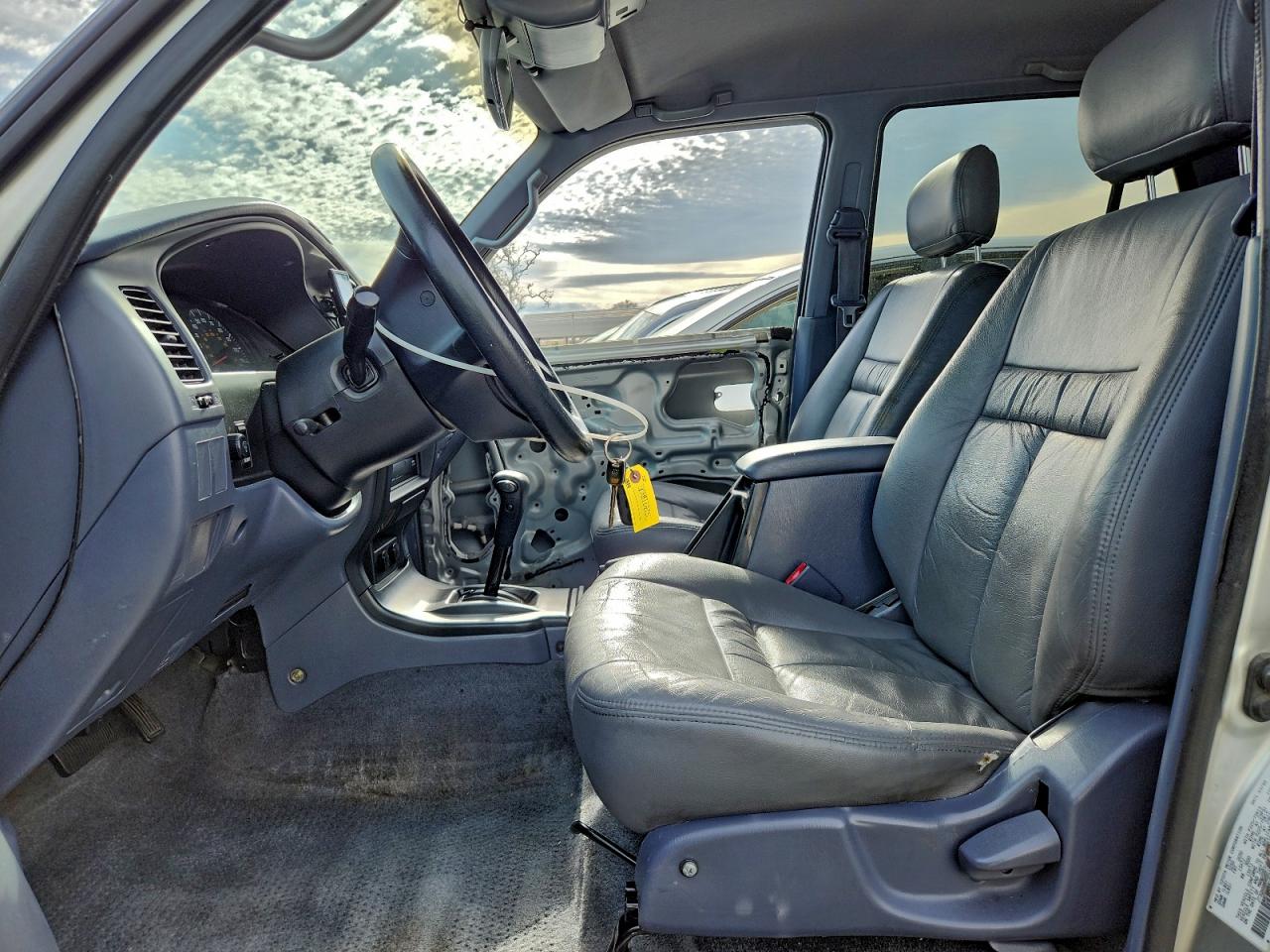 1999 TOYOTA 4RUNNER SR5 photo 7