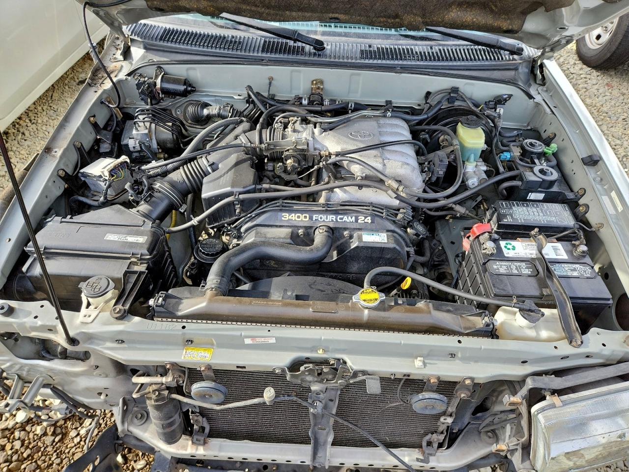 1999 TOYOTA 4RUNNER SR5 photo 12